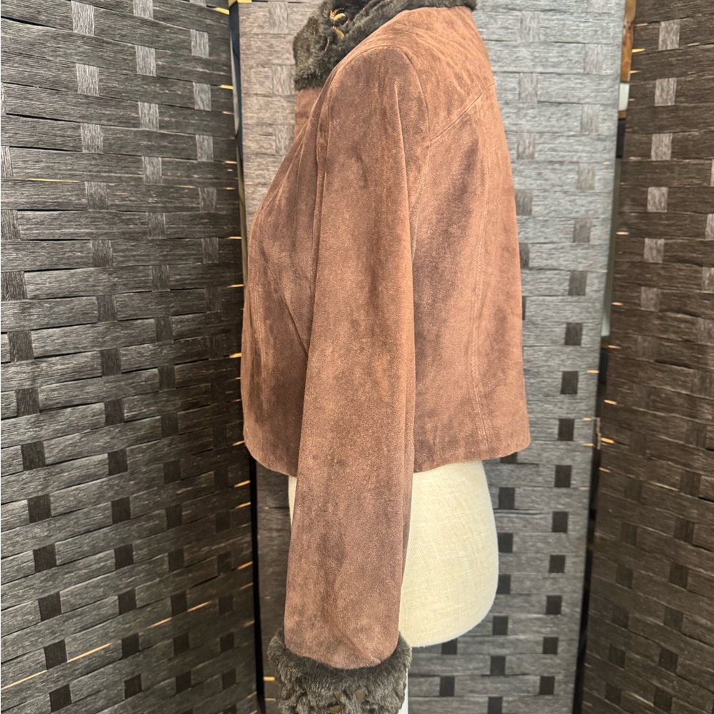 David Rodriguez Fleur Crop Brown Suede Women's Jacket with Fur embroidered trim - Picture 3 of 5